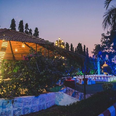 נאווי מומבאי Pushp Vatika Resort & Lawns מראה חיצוני תמונה