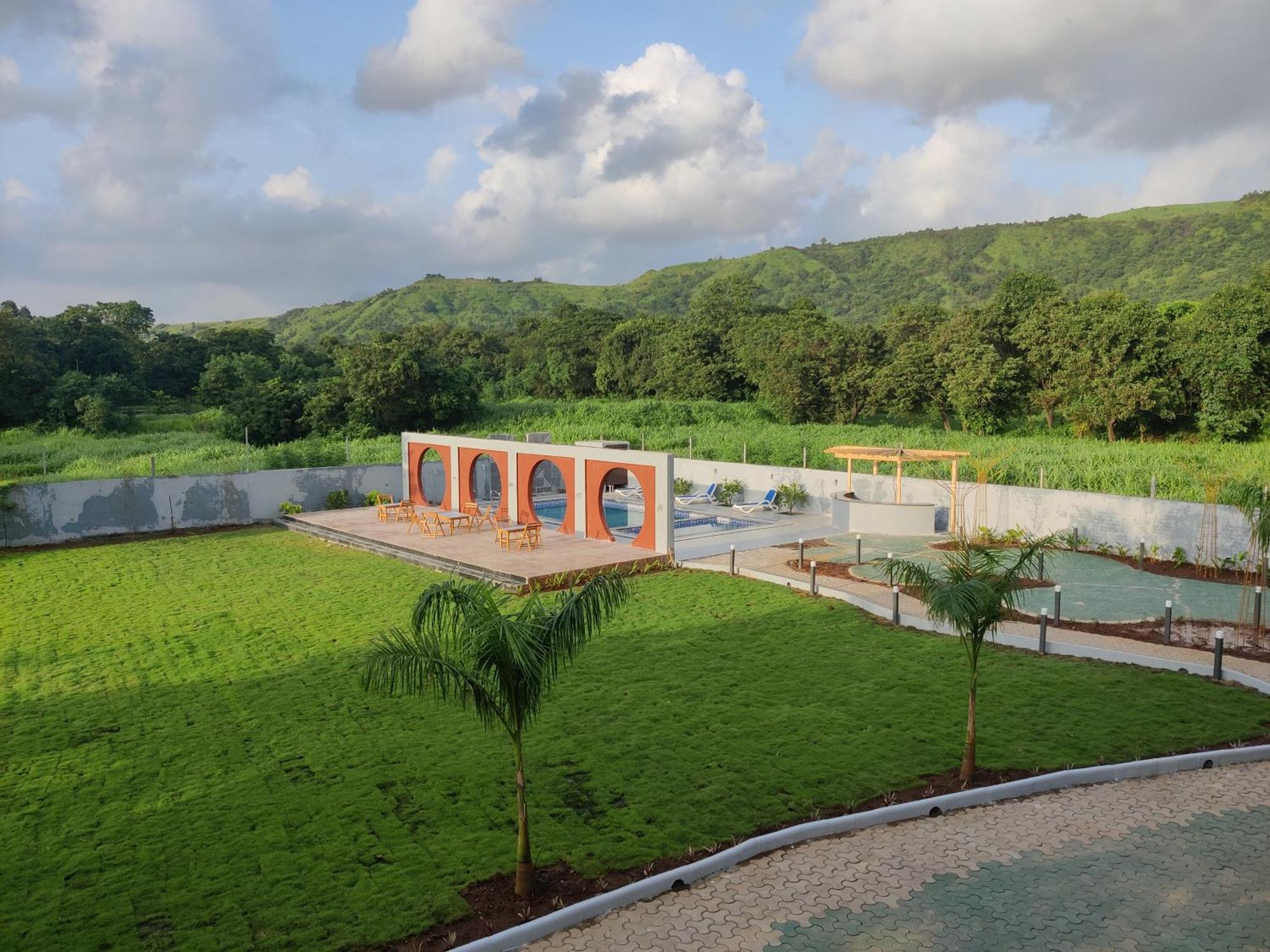 נאווי מומבאי Pushp Vatika Resort & Lawns מראה חיצוני תמונה