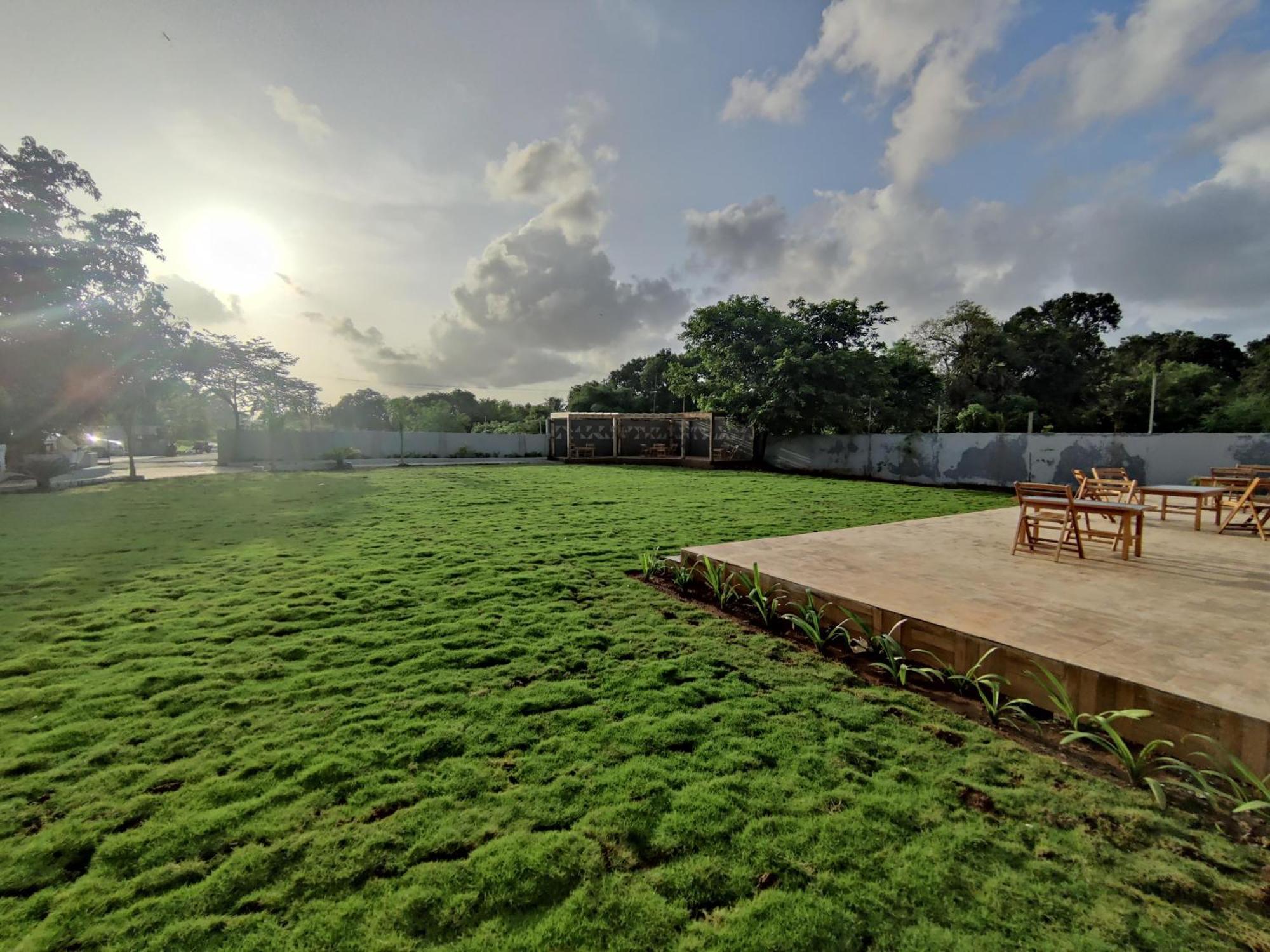 נאווי מומבאי Pushp Vatika Resort & Lawns מראה חיצוני תמונה