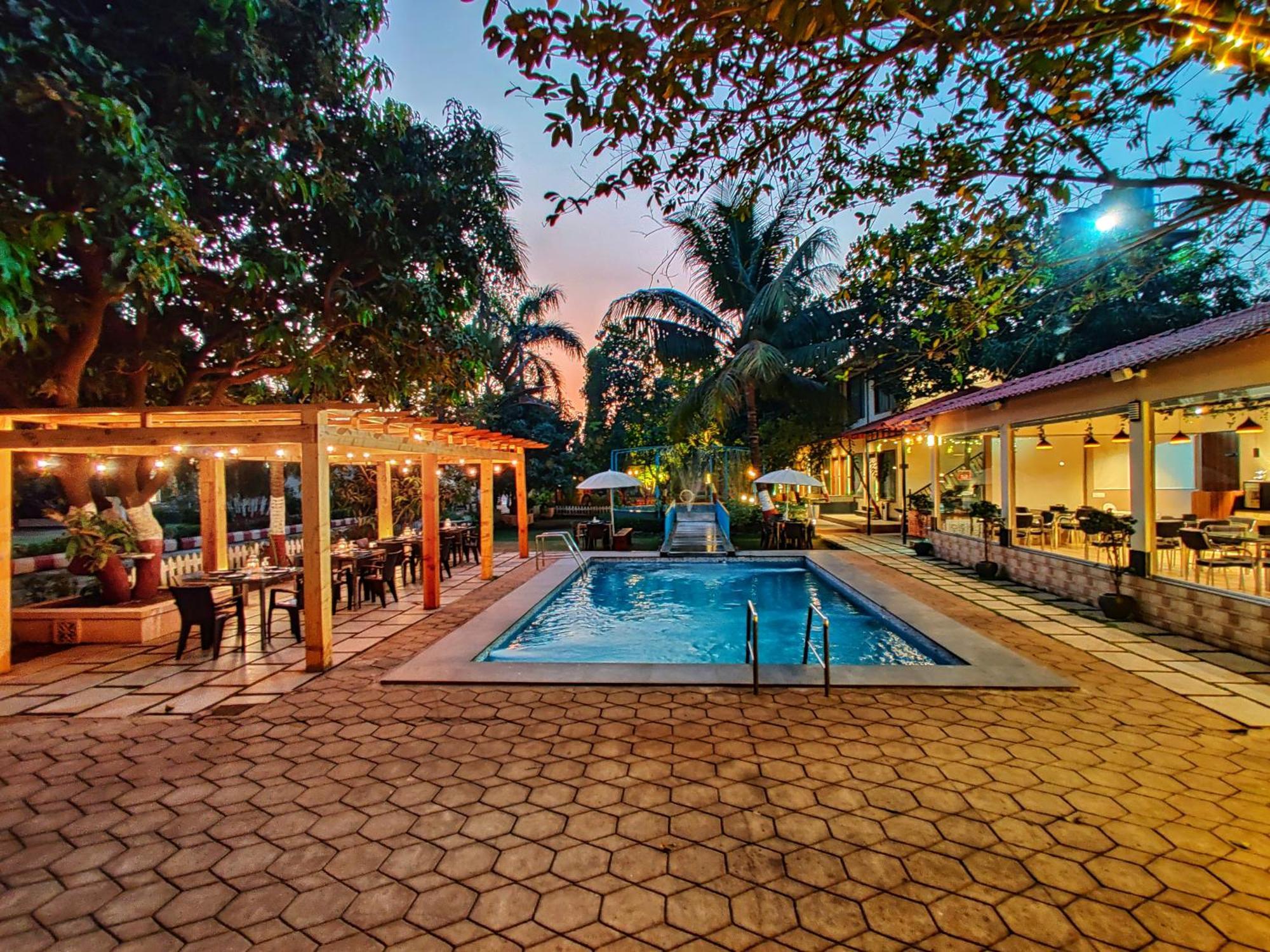 נאווי מומבאי Pushp Vatika Resort & Lawns מראה חיצוני תמונה