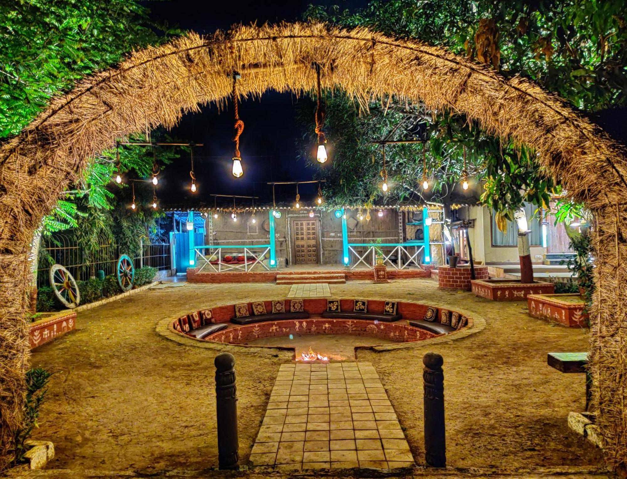 נאווי מומבאי Pushp Vatika Resort & Lawns מראה חיצוני תמונה
